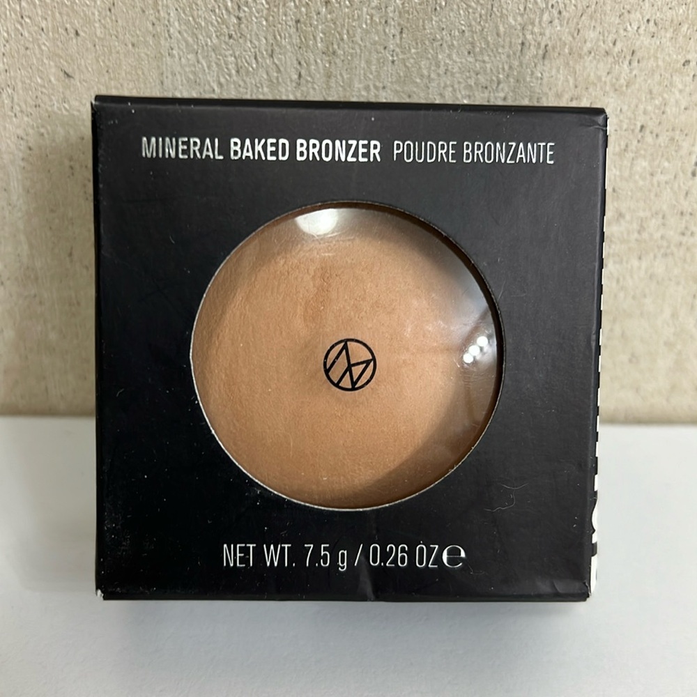 BRAND NEW IL MAKIAGE MINERAL BAKED BRONZE IN SHADE WANNABE